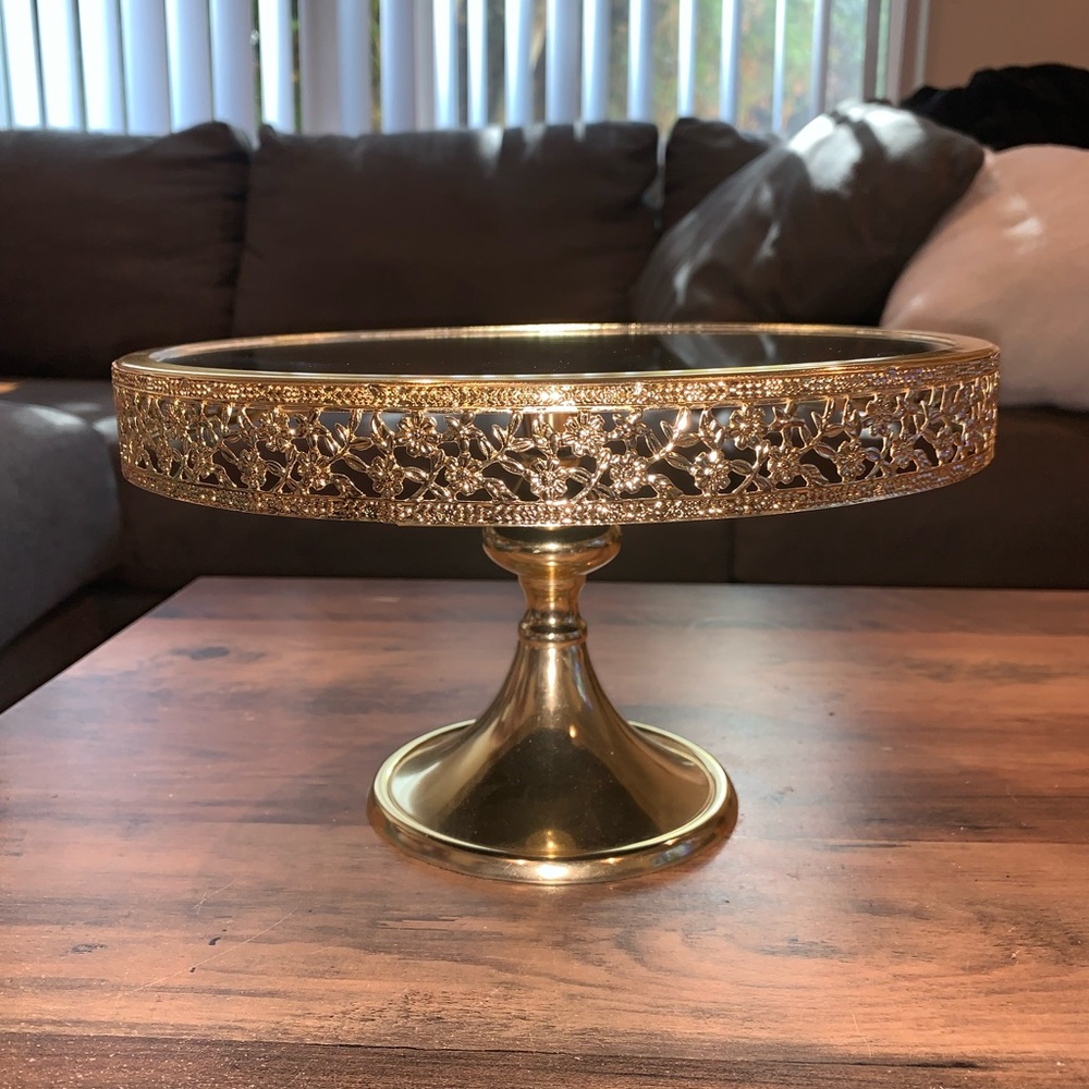 Cake stand
